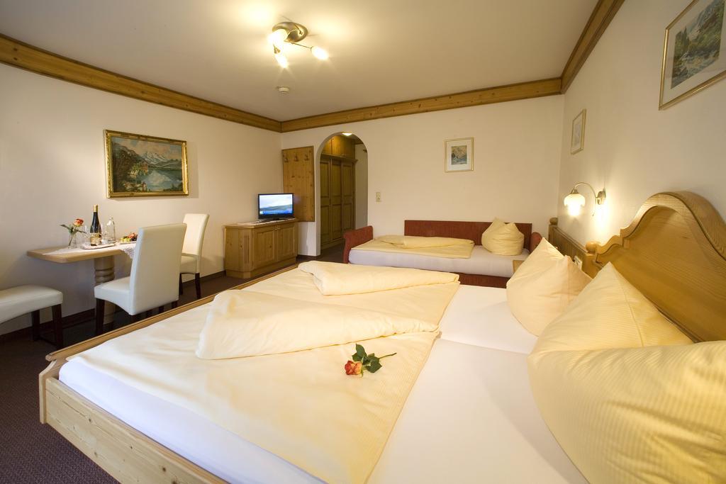 Alpenhotel Tirolerhof Gerlos Ruang foto