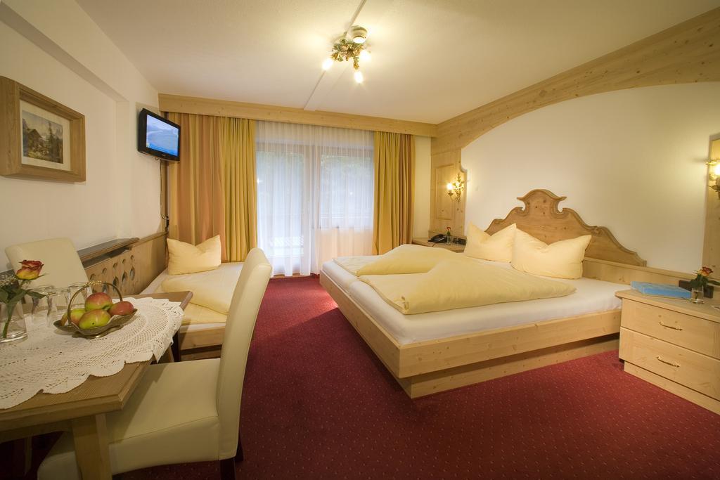 Alpenhotel Tirolerhof Gerlos Ruang foto